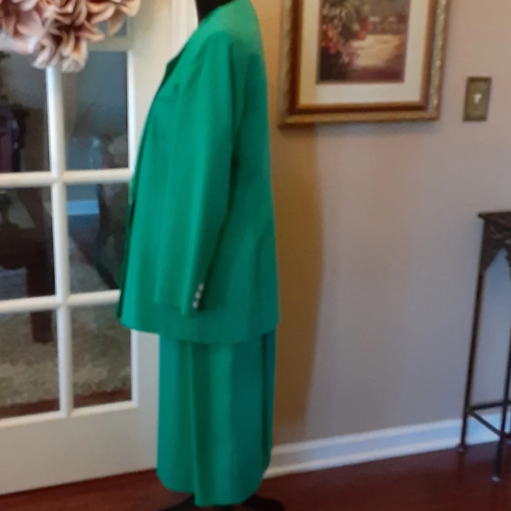Oleg Cassini jade green double breasted suit pencil skirt lined size 14 …EUC
